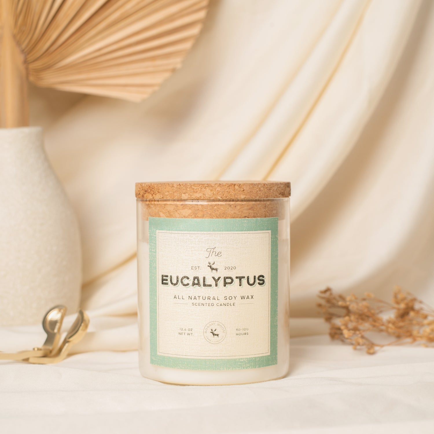 soy wax candle transparent jar eucalyptus