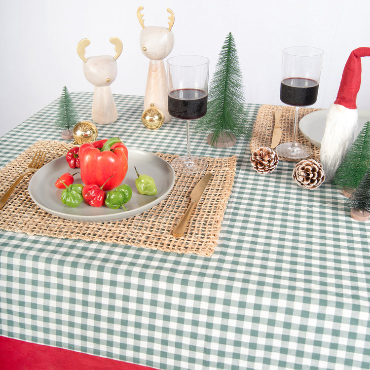 tablecloth gingham plaid buffalo checkered cotton stonewashed red green white christmas rectangle