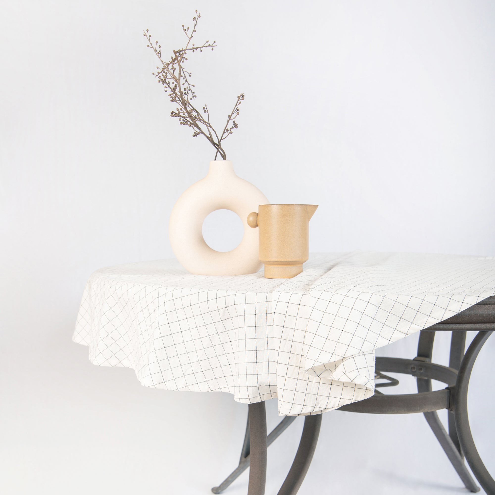 tablecloth windowpane plaid farmhouse cotton stonewashed charcoal grid white round