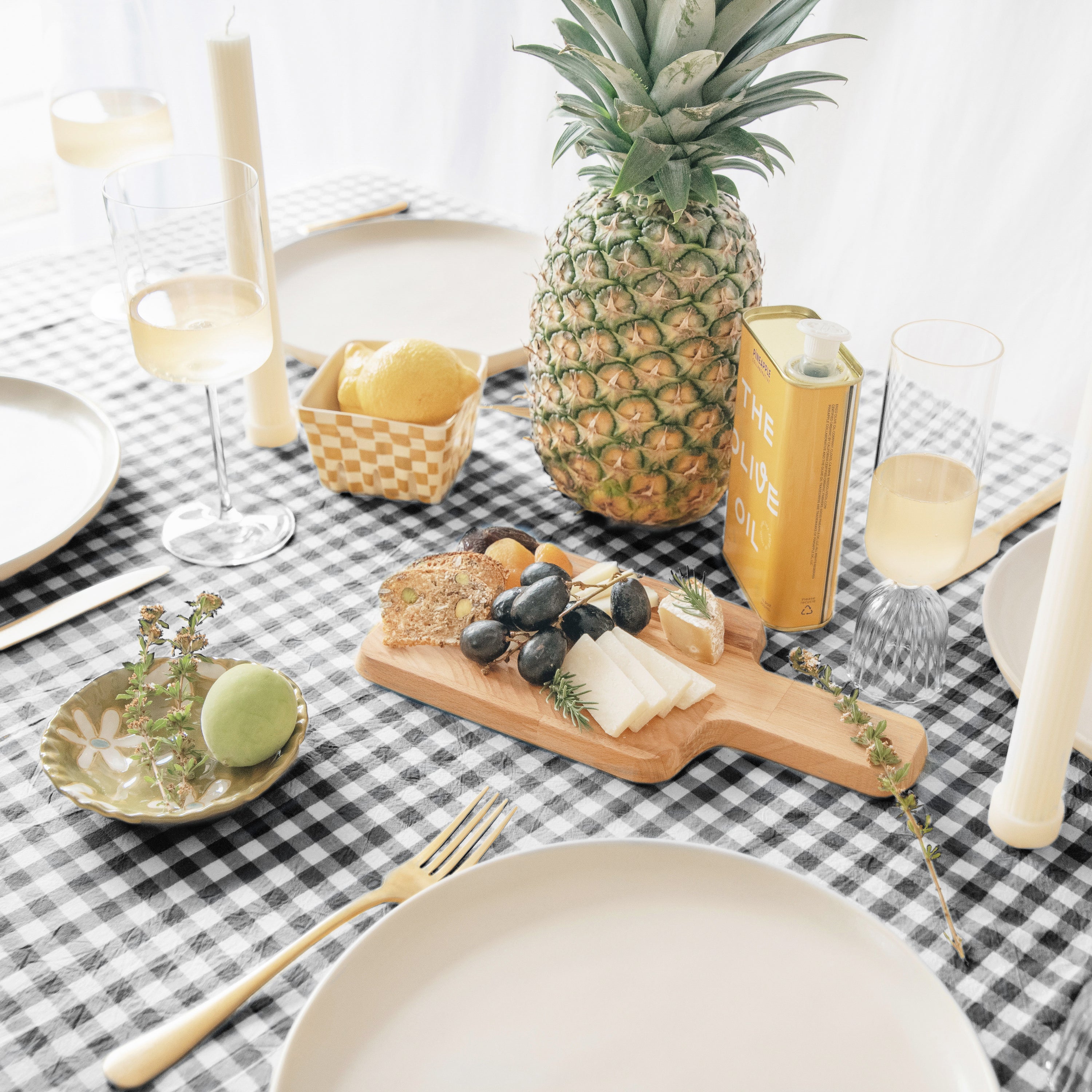 tablecloth gingham plaid buffalo checkered cotton stonewashed black white rectangle