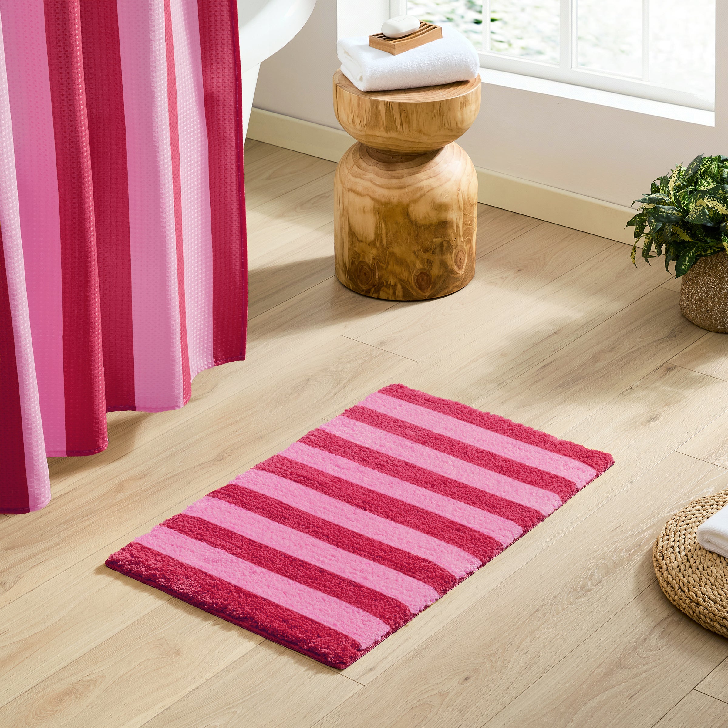 Flamingo Bath Mat (Hot Pink)