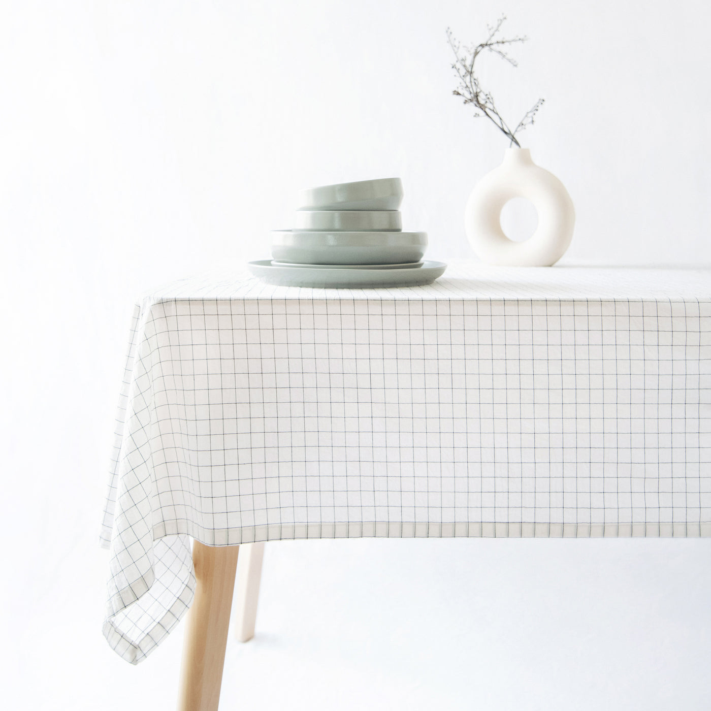 tablecloth windowpane plaid farmhouse cotton stonewashed charcoal grid white rectangle