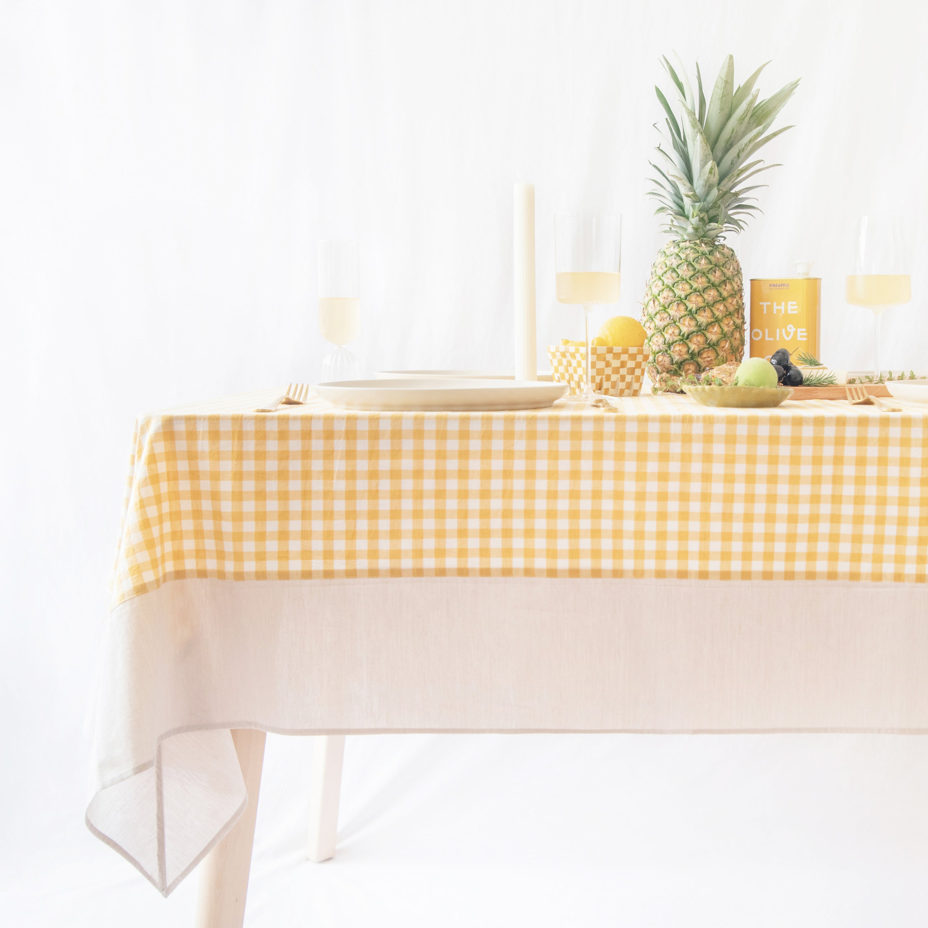 tablecloth gingham plaid buffalo checkered cotton stonewashed yellow beige white rectangle