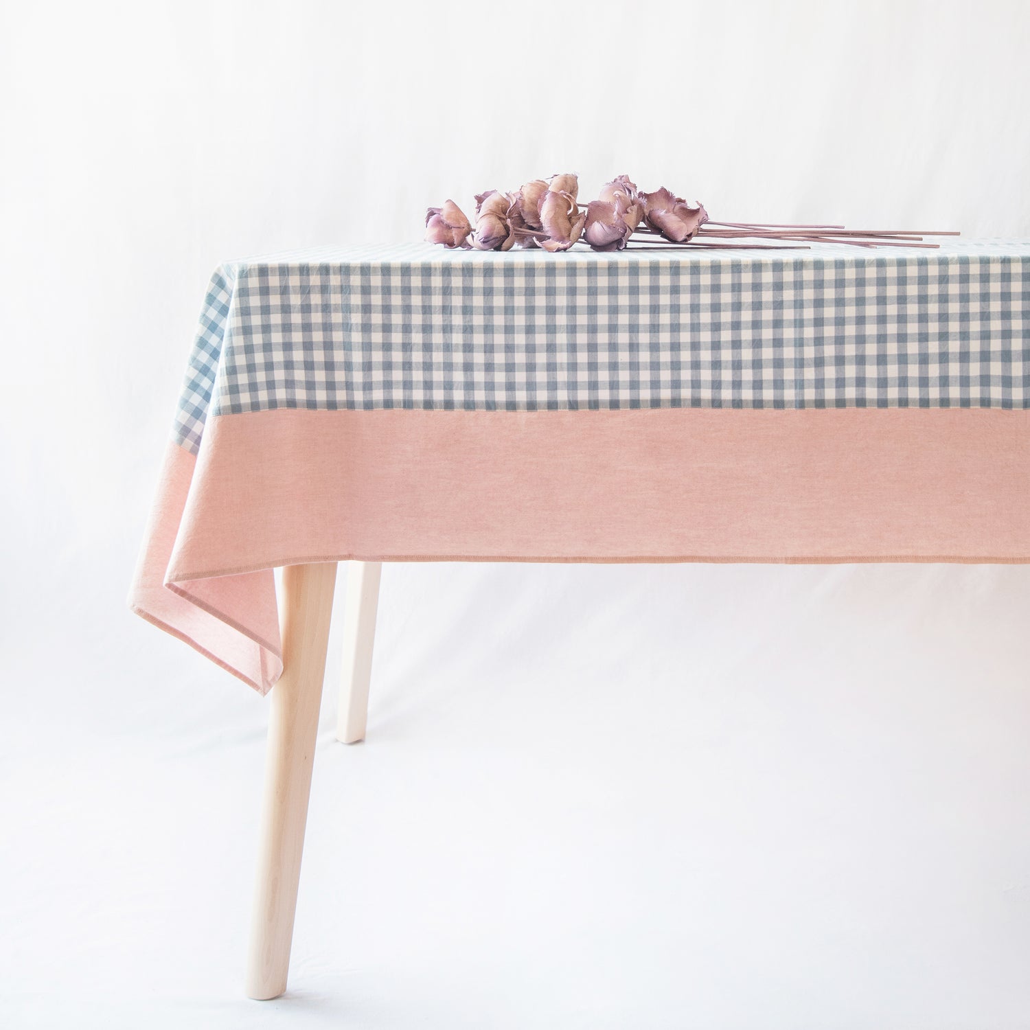 tablecloth gingham plaid buffalo checkered cotton stonewashed blue clay white rectangle