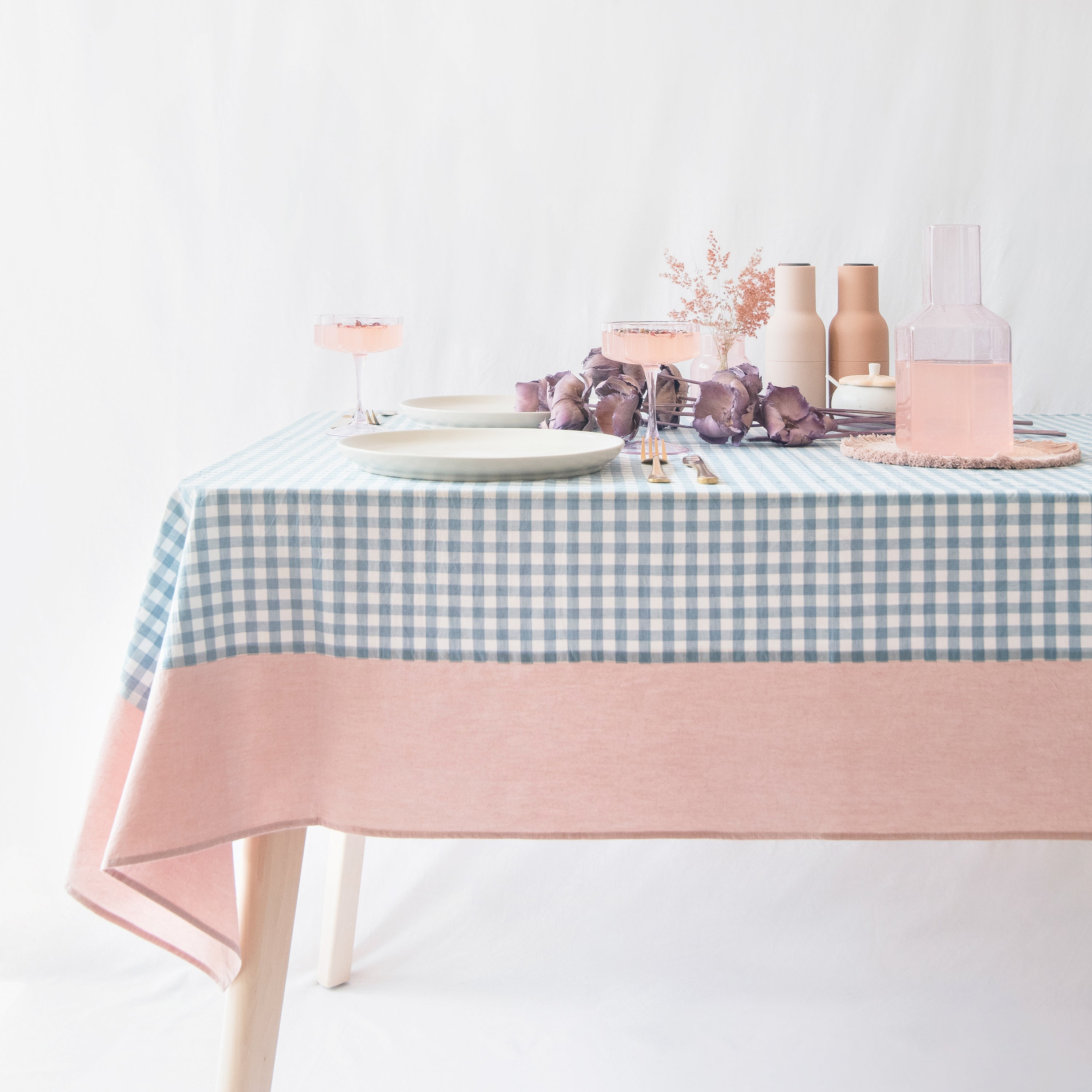 tablecloth gingham plaid buffalo checkered cotton stonewashed blue clay white rectangle