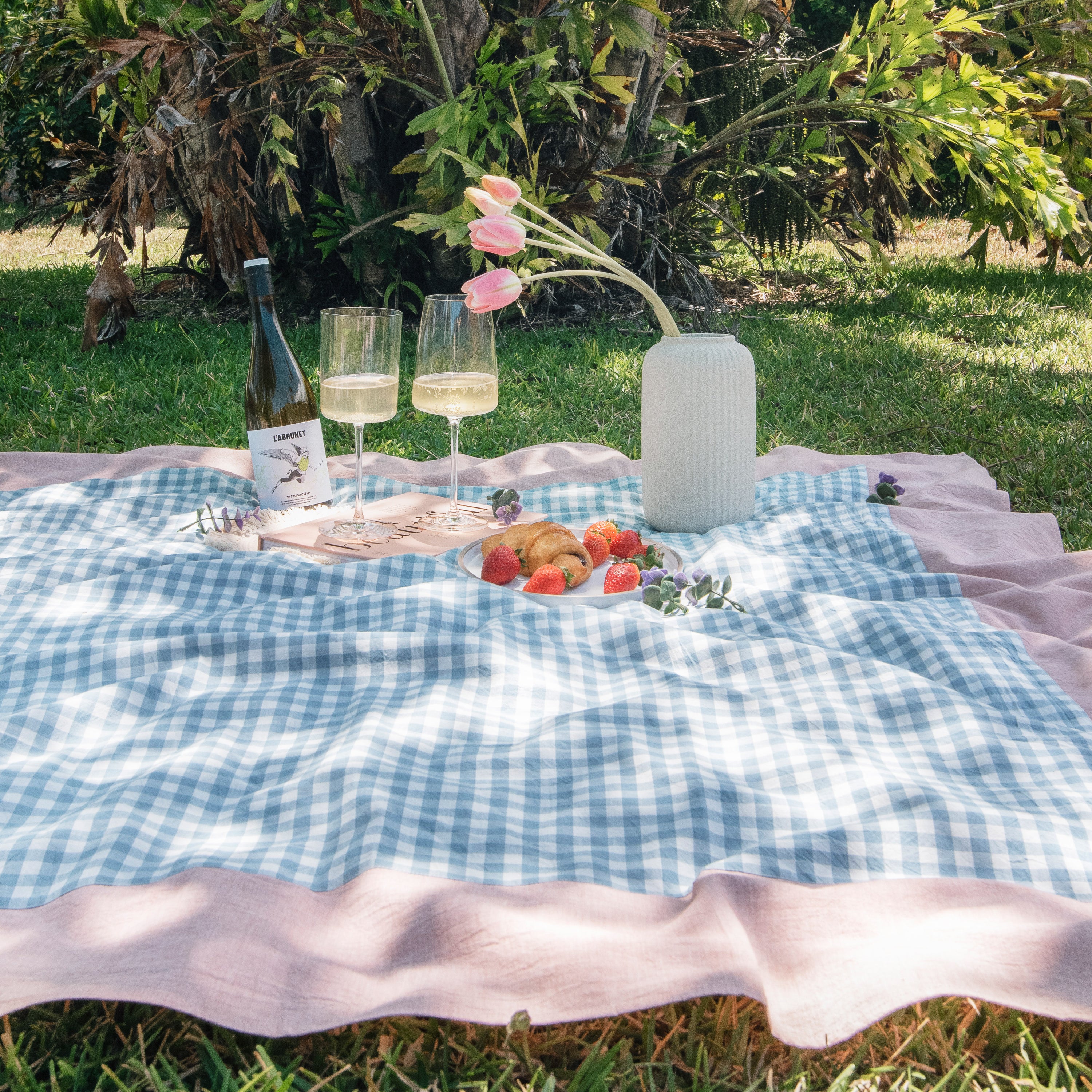 tablecloth gingham plaid buffalo checkered cotton stonewashed blue clay white rectangle
