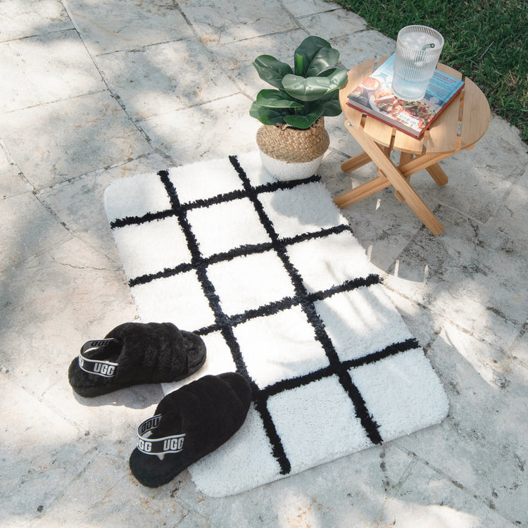 black white bathmat rug carpet grid decor fluffy checkered microfiber tufted